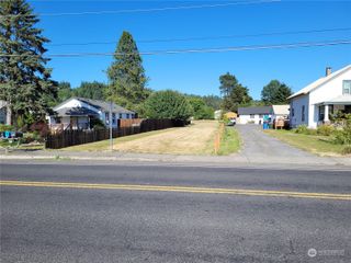 833 20th Street SW, Chehalis, WA 98532