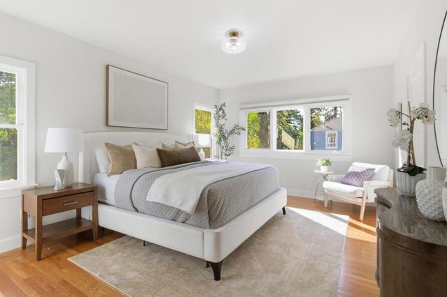 636 Alvarado Row, Stanford, CA 94305