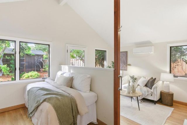 636 Alvarado Row, Stanford, CA 94305