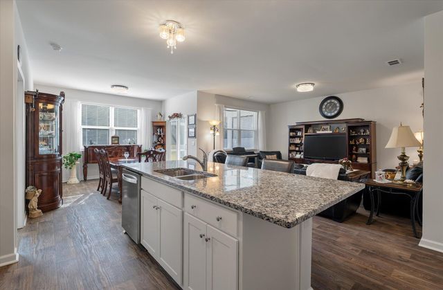 267 N Light Way, Summerville, SC 29486