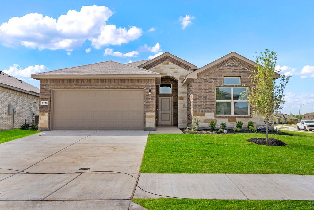 9712 Austin Hollow Road, Crowley, TX 76036 — exterior