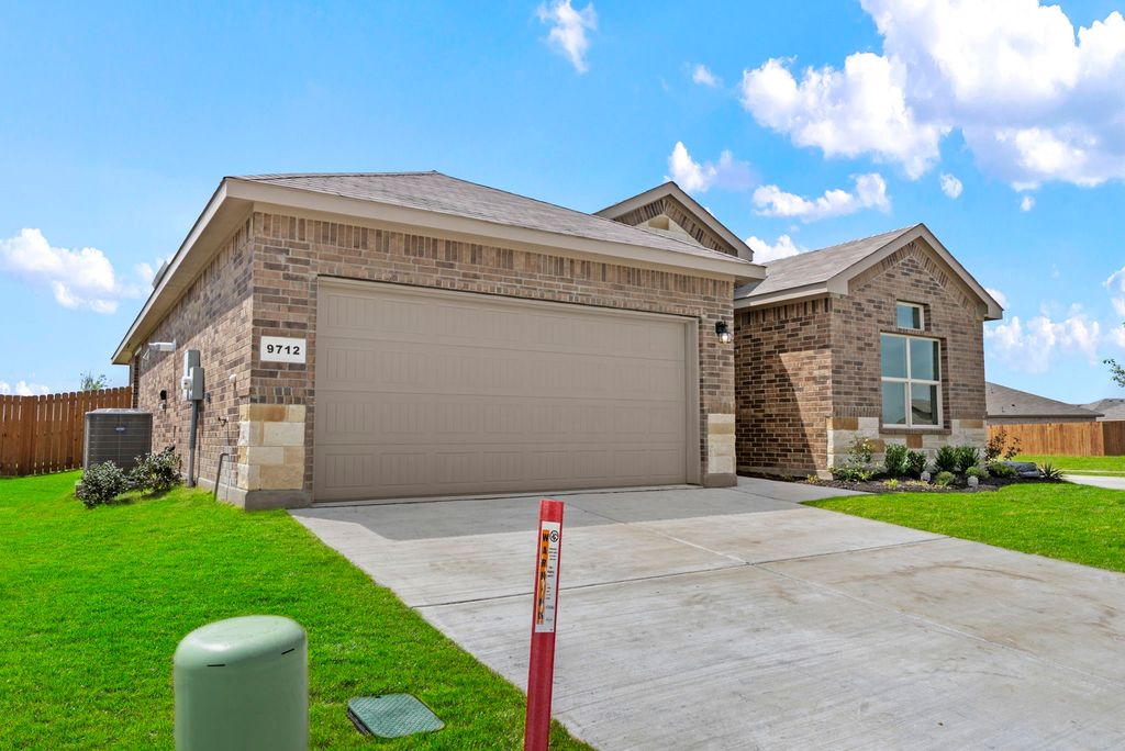 9712 Austin Hollow Road, Crowley, TX 76036 — photo 2