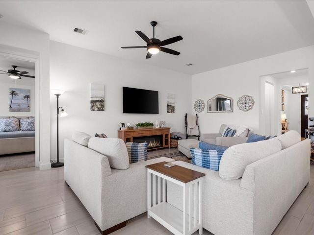 15881 Hayes Market Loop, Conroe, TX 77302