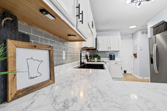 6252 Maclynn Avenue NE, Otsego, MN 55301