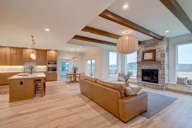 654 Windy Willow Road, Verona, WI 53593