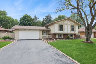 513 James Court, Algonquin, IL 60102