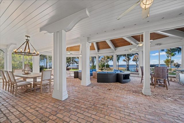 1200 PENINSULA DRIVE, Tavares, FL 32778