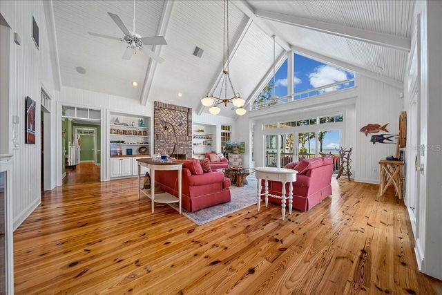 1200 PENINSULA DRIVE, Tavares, FL 32778