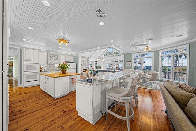 1200 PENINSULA DRIVE, Tavares, FL 32778