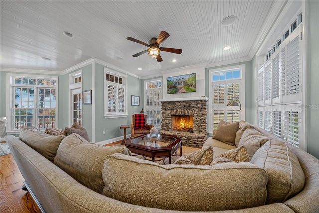 1200 PENINSULA DRIVE, Tavares, FL 32778