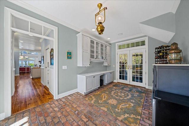 1200 PENINSULA DRIVE, Tavares, FL 32778