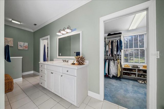 1200 PENINSULA DRIVE, Tavares, FL 32778