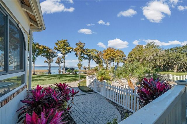 1200 PENINSULA DRIVE, Tavares, FL 32778