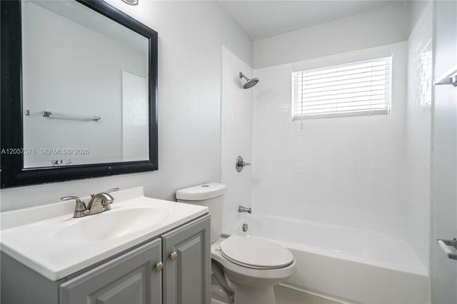 7927 East Dr 263, North Bay Village, FL 33141