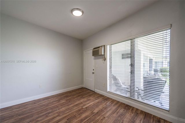 7927 East Dr 263, North Bay Village, FL 33141