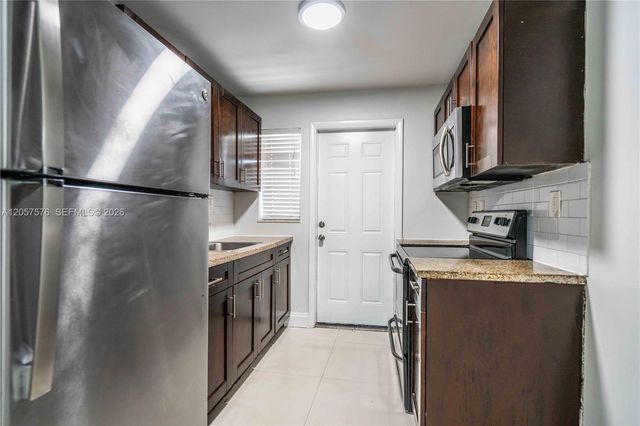 7927 East Dr 263, North Bay Village, FL 33141