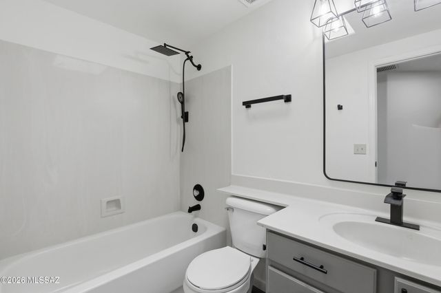 10627 E Northern Crest Drive, Tucson, AZ 85748