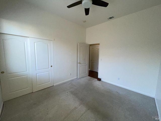 1443 Fullerton Dr, Fairfield, CA 94533