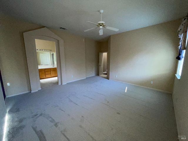 1443 Fullerton Dr, Fairfield, CA 94533