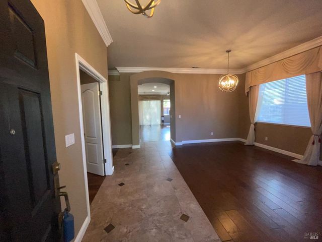 1443 Fullerton Dr, Fairfield, CA 94533