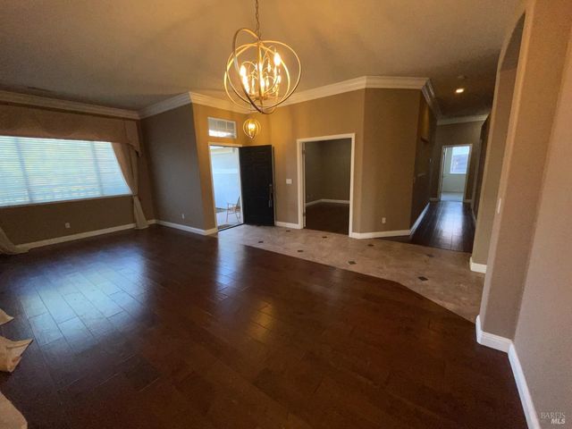 1443 Fullerton Dr, Fairfield, CA 94533