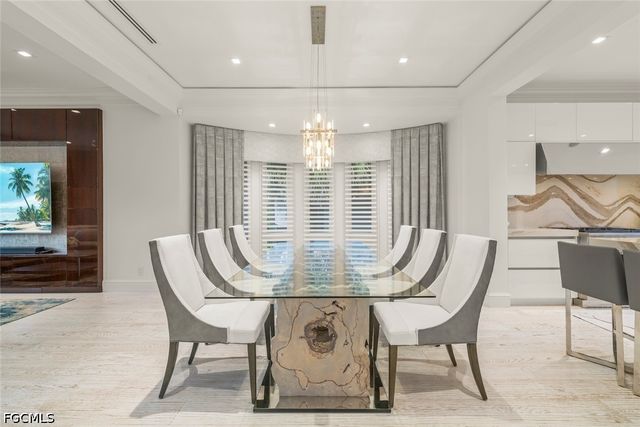 545 Lighthouse WAY, Sanibel, FL 33957