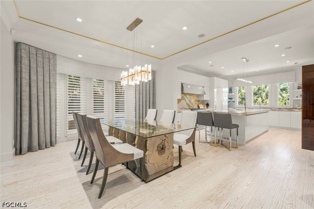 545 Lighthouse WAY, Sanibel, FL 33957