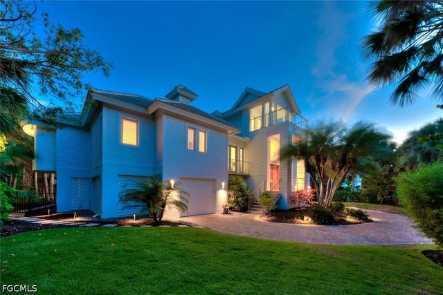 545 Lighthouse WAY, Sanibel, FL 33957