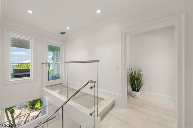 545 Lighthouse WAY, Sanibel, FL 33957