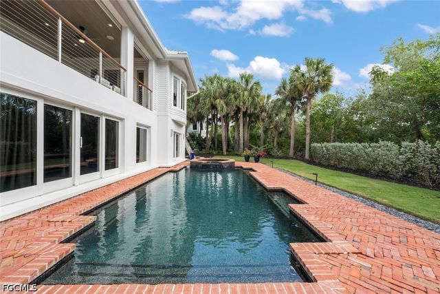 545 Lighthouse WAY, Sanibel, FL 33957
