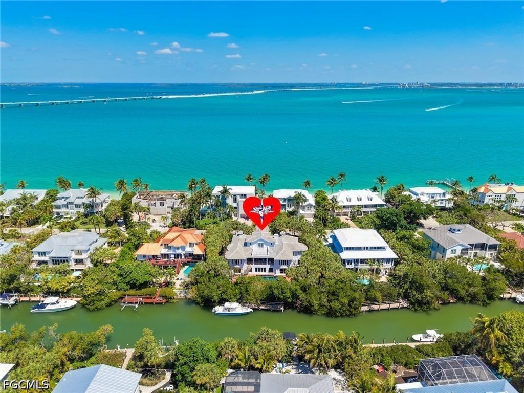 545 Lighthouse WAY, Sanibel, FL 33957