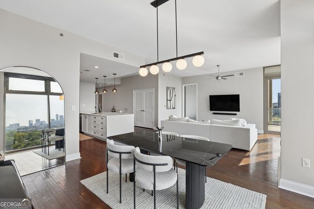 270 17th Street NW 1403, Atlanta, GA 30363