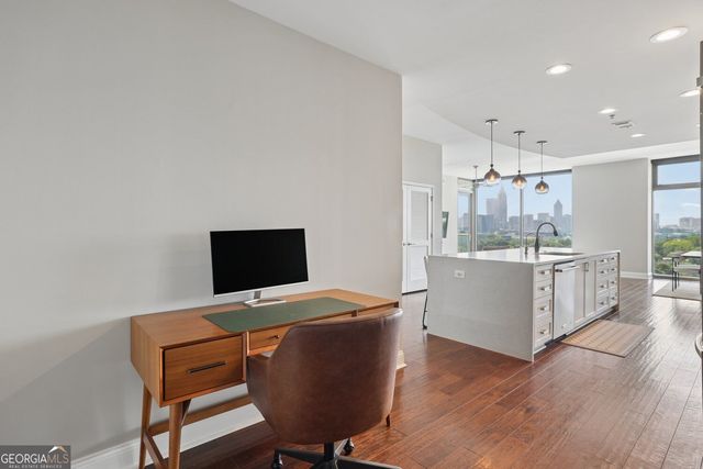 270 17th Street NW 1403, Atlanta, GA 30363