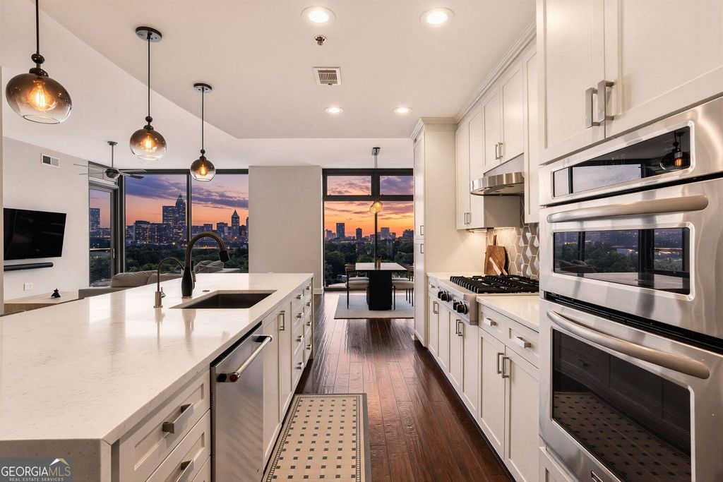 270 17th Street NW 1403, Atlanta, GA 30363