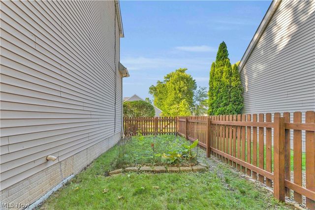 199 Highland Avenue, Avon Lake, OH 44012