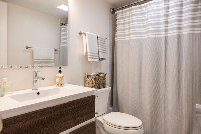 1300 Saint Charles Place PH12, Pembroke Pines, FL 33026