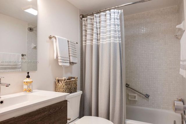 1300 Saint Charles Place PH12, Pembroke Pines, FL 33026