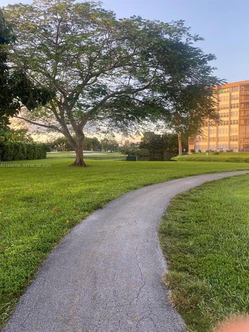 1300 Saint Charles Place PH12, Pembroke Pines, FL 33026
