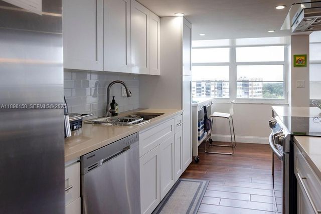 1300 Saint Charles Place PH12, Pembroke Pines, FL 33026