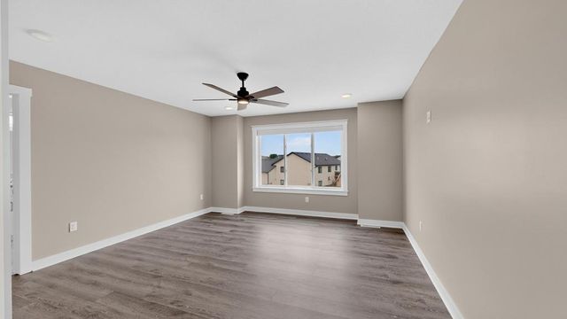 886 Portsmith Drive NW, Rochester, MN 55901