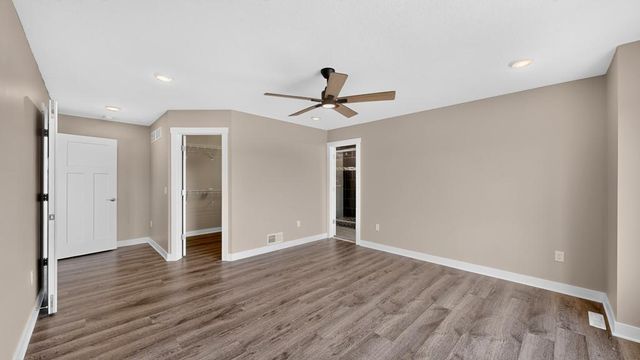 886 Portsmith Drive NW, Rochester, MN 55901