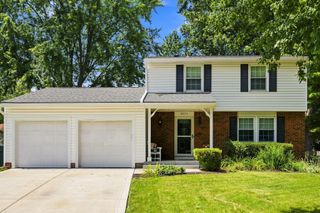 8833 KNIGHTON Court, Powell, OH 43065