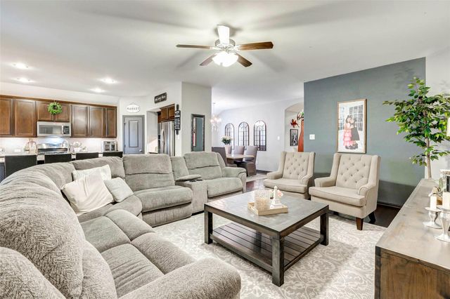 8319 Silent Deep Drive, Rosenberg, TX 77469