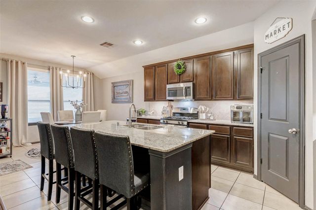 8319 Silent Deep Drive, Rosenberg, TX 77469