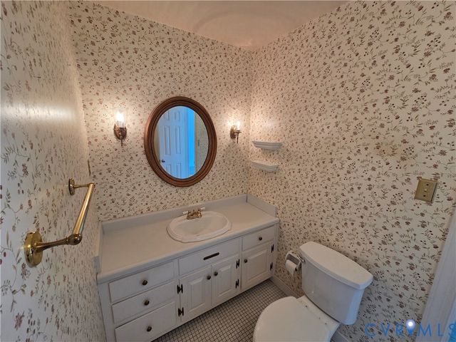 621 Blakeston Dr, North Chesterfield, VA 23236