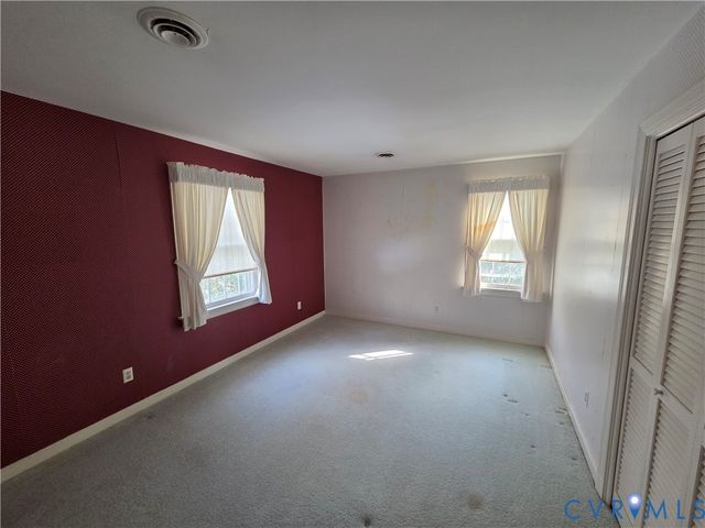 621 Blakeston Dr, North Chesterfield, VA 23236