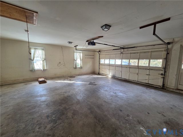 621 Blakeston Dr, North Chesterfield, VA 23236