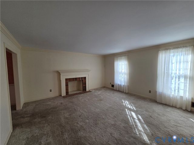 621 Blakeston Dr, North Chesterfield, VA 23236