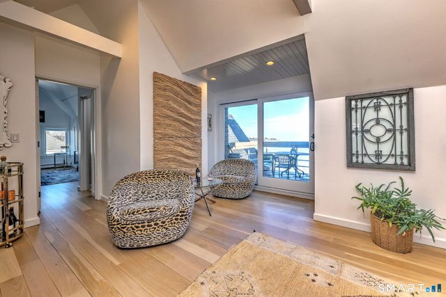 8 Seaside Avenue 8, Milford, CT 06460