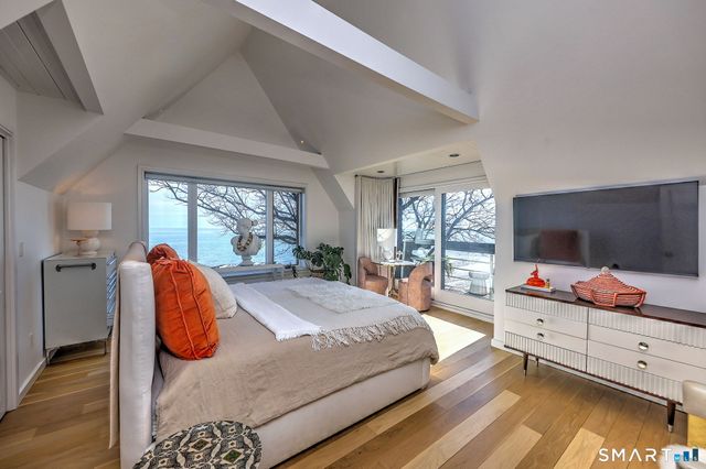 8 Seaside Avenue 8, Milford, CT 06460